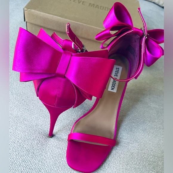 Steve Madden Babylon Pink Bow Heels - Picture 3 of 10